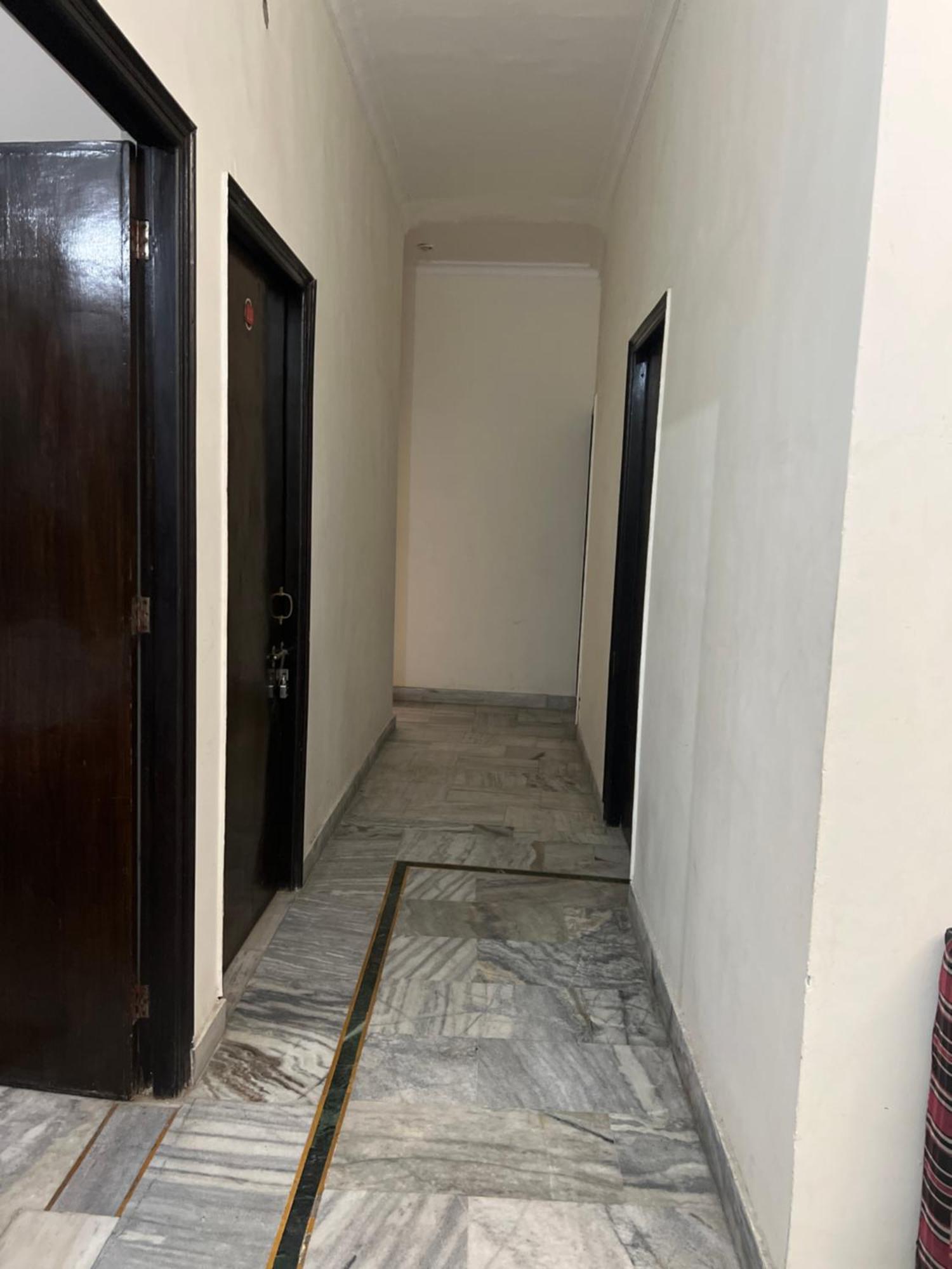 Raja Guest House -- Jalandhar Railway Station -- For Family, Couples, Travellers Dış mekan fotoğraf